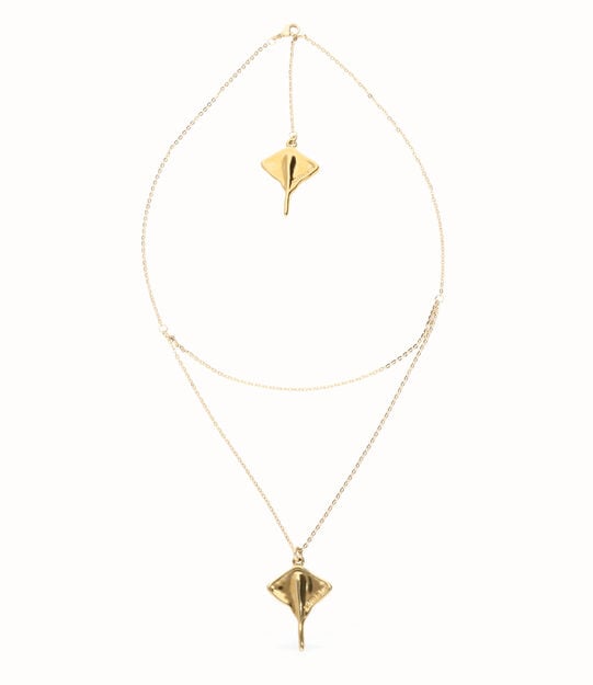 Multi strand chain necklace with manta ray